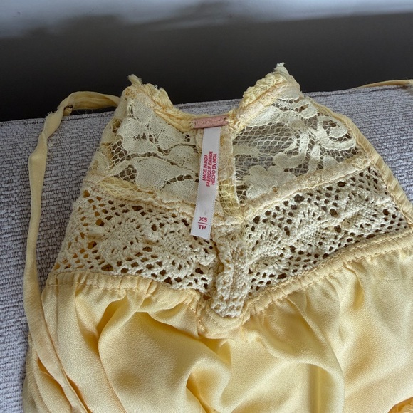 Free People Lynden Set Yellow Lace Detail - Picture 5 of 9
